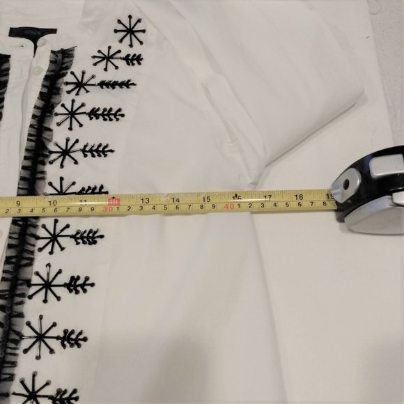 J CREW while embellished snowflake tuxedo blouse.  Women's XXS. - Picture 6 of 7
